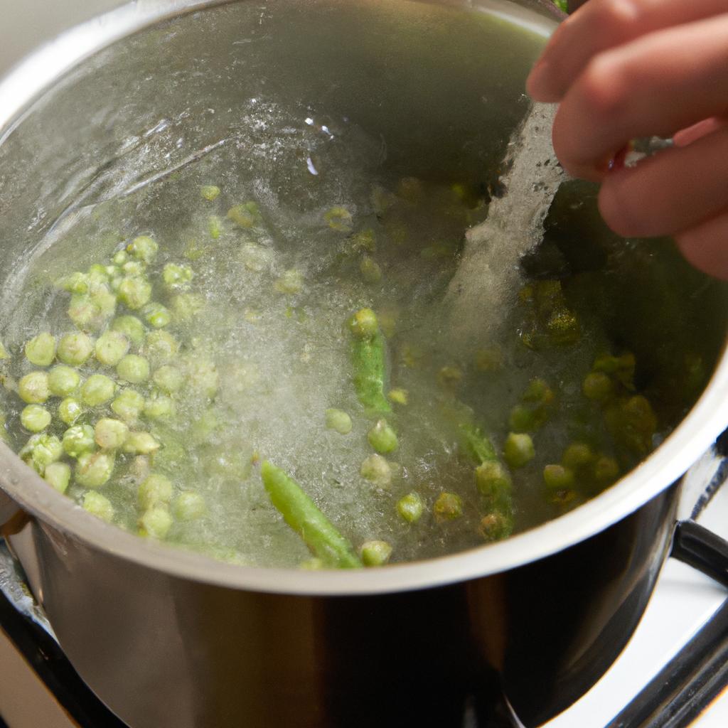 How Long Do You Blanch Peas Before Freezing